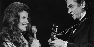 Johnny Cash ir June Carter Cash koncertuoja kartu