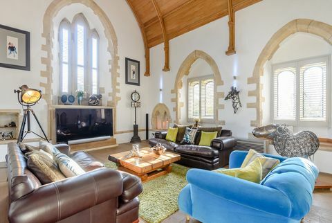 II laipsnio sąraše esantis konvertuotas bažnyčios namas, parduodamas Peterborough