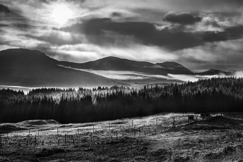 Škotijos peizažas - juodai baltas