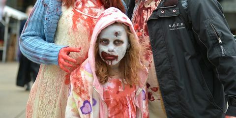 Fairborn halloween festivalis ir zombių pasivaikščiojimas