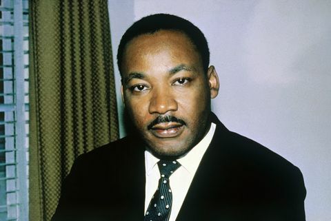 5261966 originalus antraštė iš arti pavaizduotas gerbiamas dr. Martinas Liuteris Kingas, jaunesnysis šioje nuotraukoje, vienas su galva pečiais