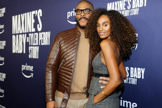 l r Tyler Perry ir gelila Bekele dalyvauja specialioje „Maxines baby a Tyler Perry“ istorijos peržiūroje, kurią pristato „Amazon Studios“ Rialto menų centre 2023 m. lapkričio 08 d. Atlantoje, Gruzijoje, Carol Lee Rosegetty nuotrauka, amazon studijos