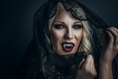 moteris vampyras kūrybinis kompensuoja Halloween