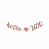 Rožinio aukso blizgučiai „Hello 2020“ reklamjuostė