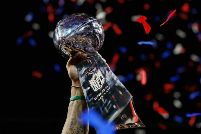 „Super Bowl LIII“ – „New England Patriots“ prieš Los Andželo „Rams“.
