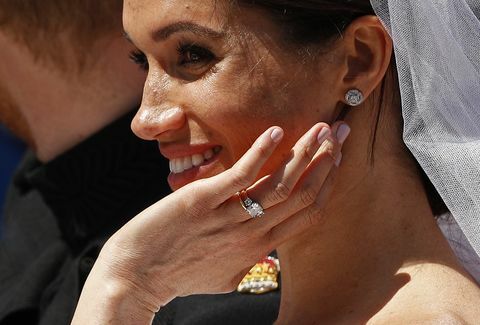 Princas Harry ir Meghan Markle nešioja vestuvines juostas