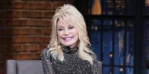 dolly parton gimtadienis vėlų vakarą su seth meyers 7 sezonas