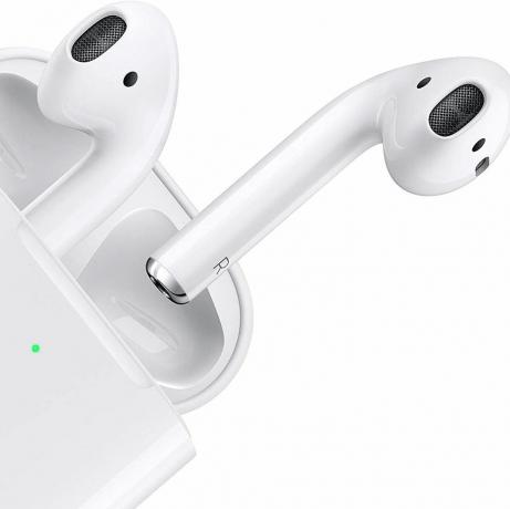 „AirPods“ su belaidžio įkrovimo dėklu