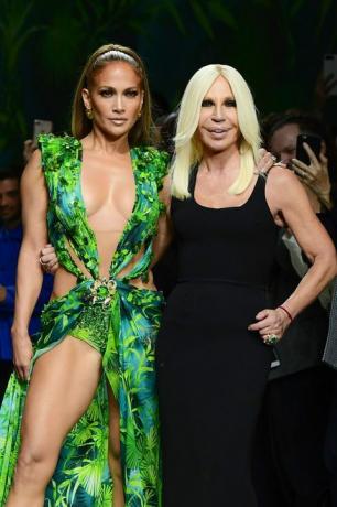 FASHION-ITALIJA-MOTERYS-VERSACE