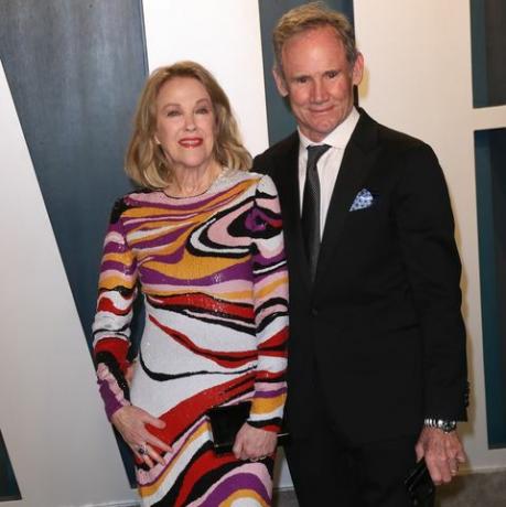 Beverly Hills, Kalifornija, vasario 9 d. „Bo Welch R“ ir Catherine Ohara dalyvauja 2020 m. „Oskarų“ vakarėlyje Wallis mieste Annenbergo scenos meno centras 2020 m. vasario 9 d. Beverly Hills, Kalifornijoje. Toni anne nuotrauka baronwireimage